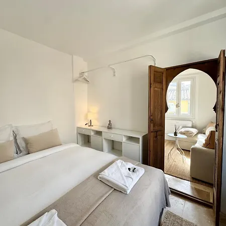 Apartment Le Cosy Revely, 2 Pieces Sur Les Remparts , Climatise *